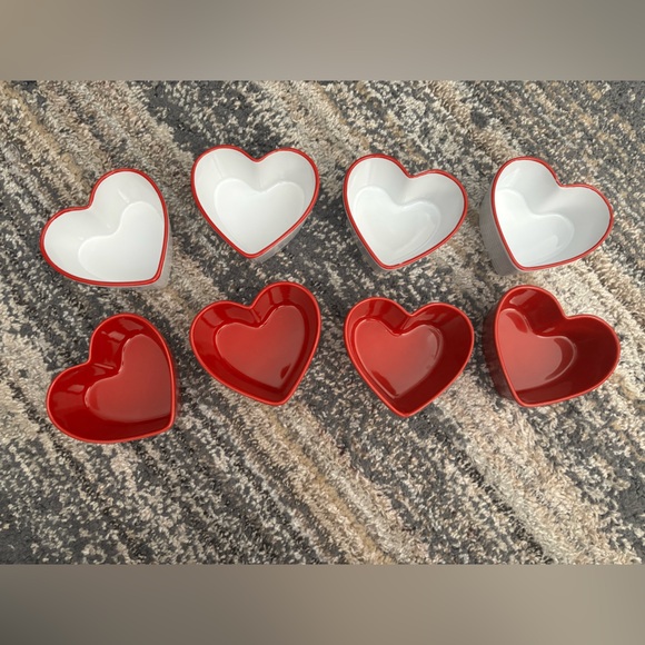Set of 8 Heart-Shaped Red and White Mini Bowls - Picture 2 of 5